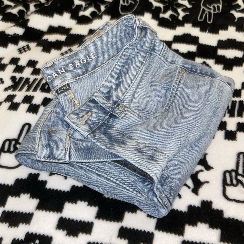American Eagle Stretch Mom Jeans